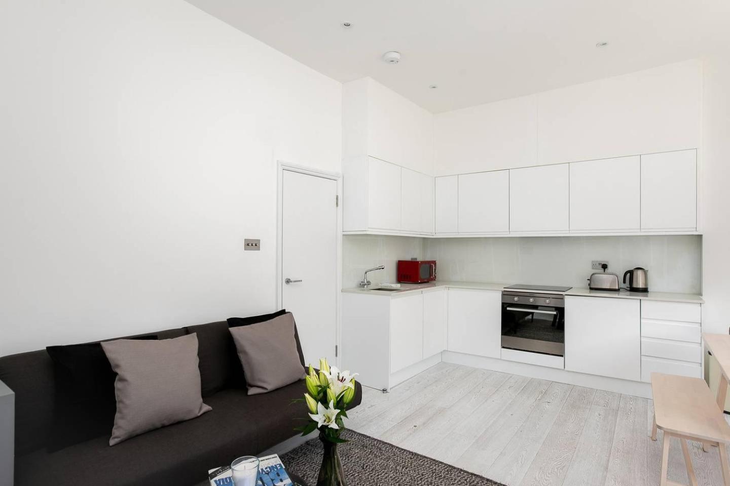 Guestready - West Kensington Home W/Balcony Londres Extérieur photo