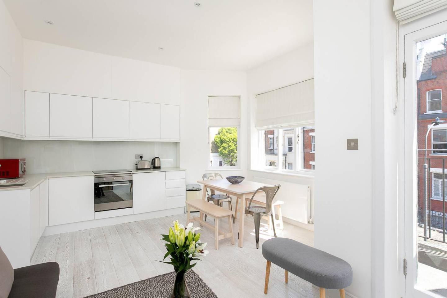 Guestready - West Kensington Home W/Balcony Londres Extérieur photo